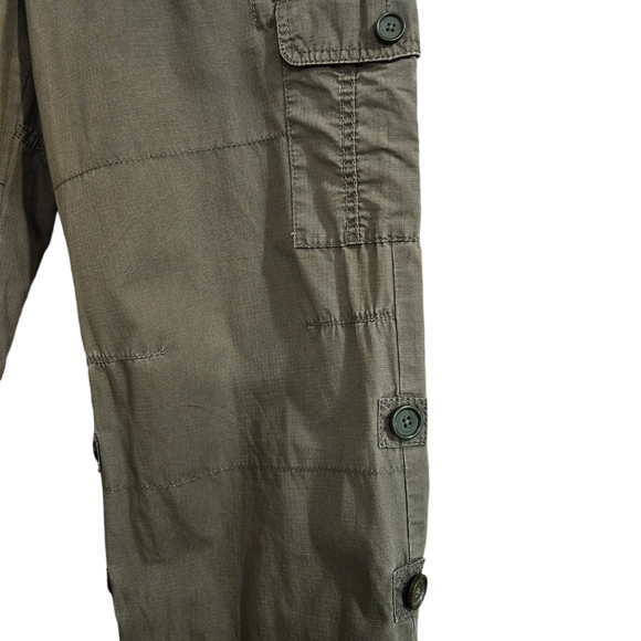 Anne Taylor Loft Cargo Utility pants/shorts army green size 6 - Picture 11 of 14